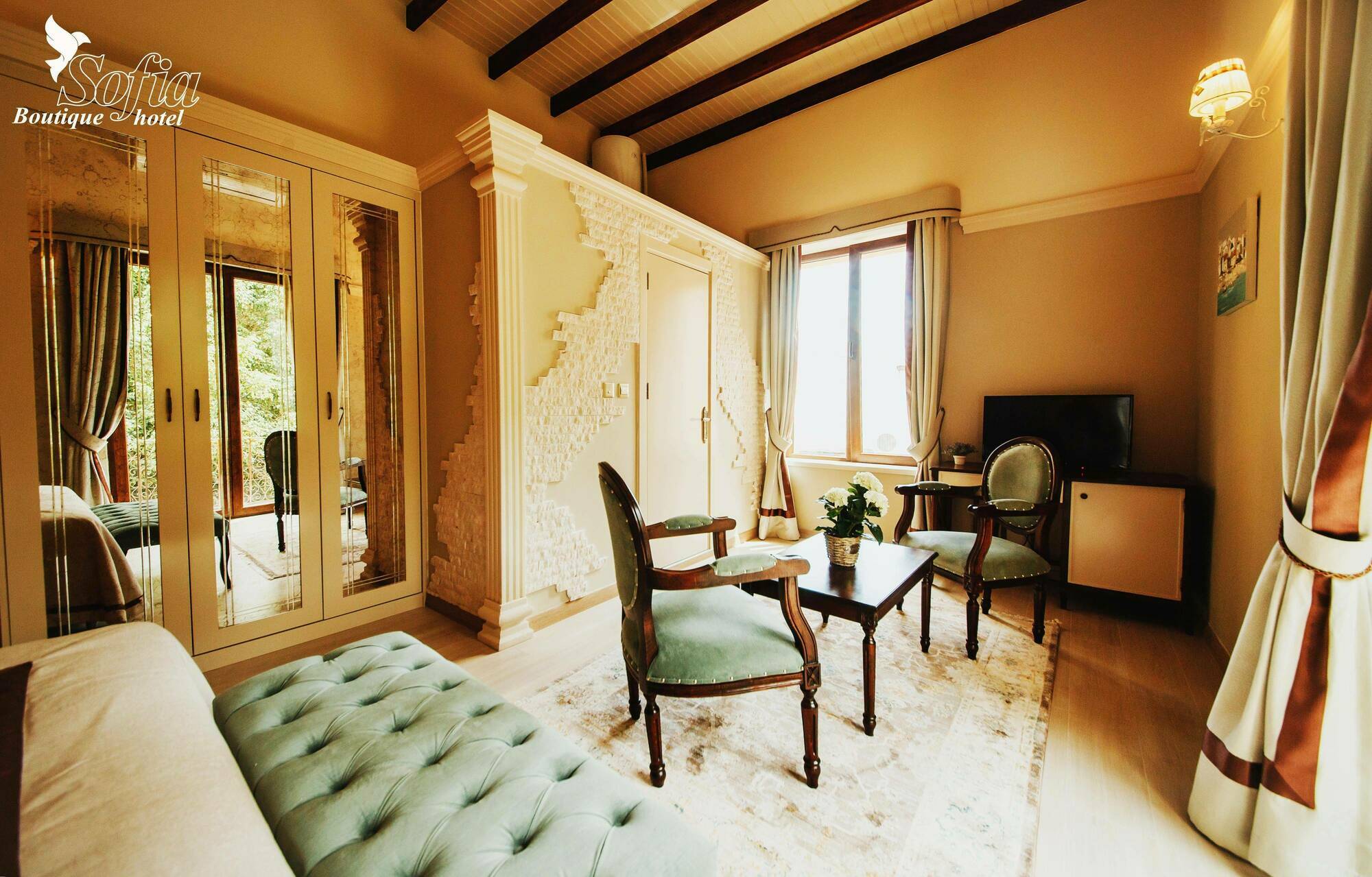 Sofia Boutique Hotel Кирения Экстерьер фото